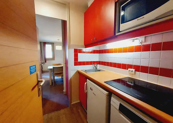 Confort Et Charme Avec Acces Piscine A - Fr-1-351-265 La Plagne