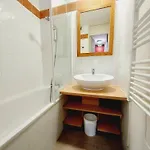 Apartment Confort Et Charme Avec Acces Piscine A - Fr-1-351-265 La Plagne