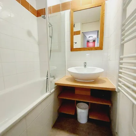 Apartment Confort Et Charme Avec Acces Piscine A - Fr-1-351-265 La Plagne